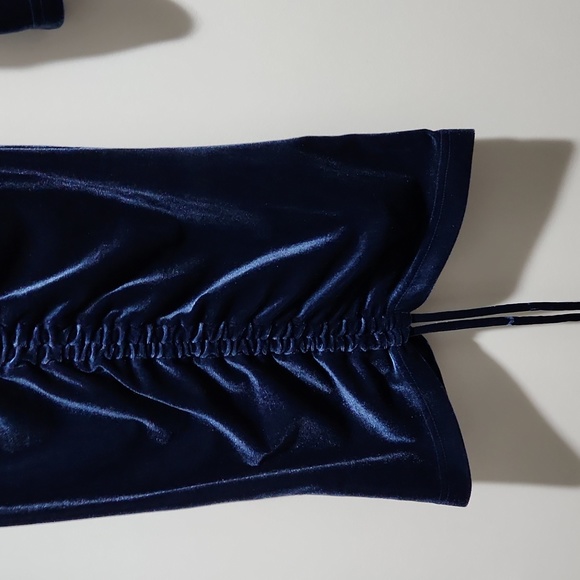 XS Dark Blue Velvety Dress - Picture 6 of 6
